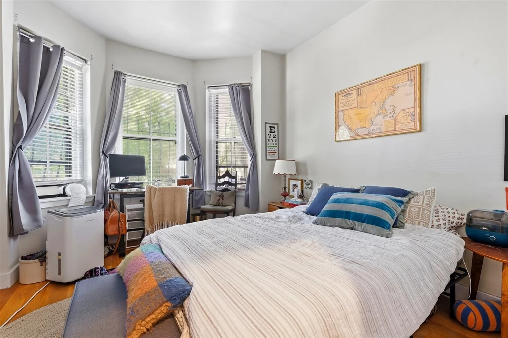 2 bed, 2 bath apartment for rent at 45 Rutland St Unit 2, South End — photo 4 of 14