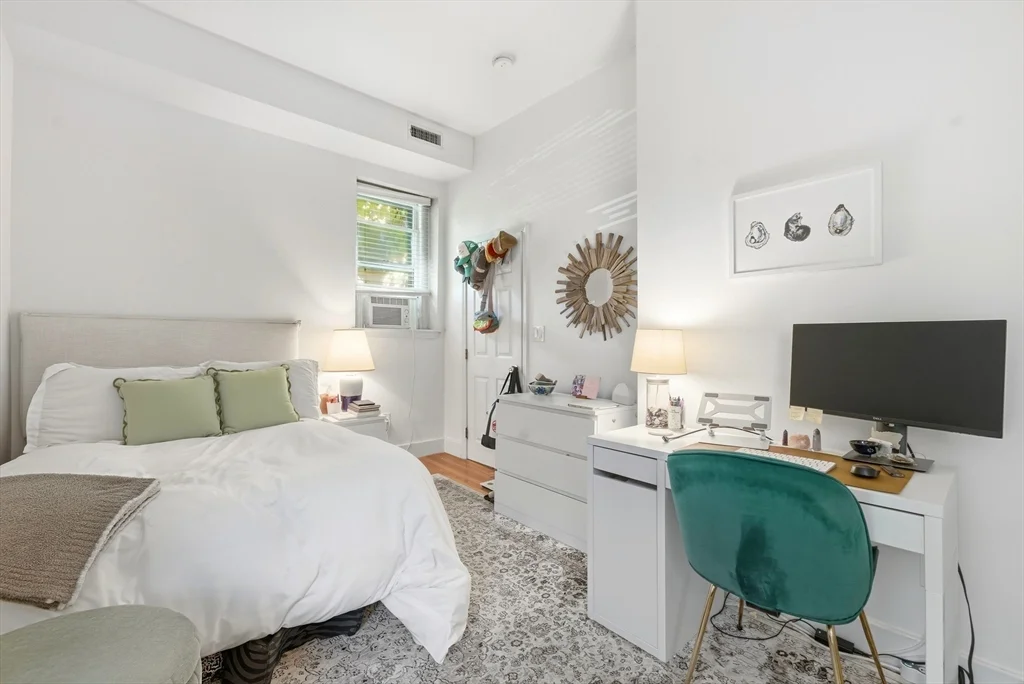 2 bed, 2 bath apartment for rent at 45 Rutland St Unit 2, South End — photo 10 of 14