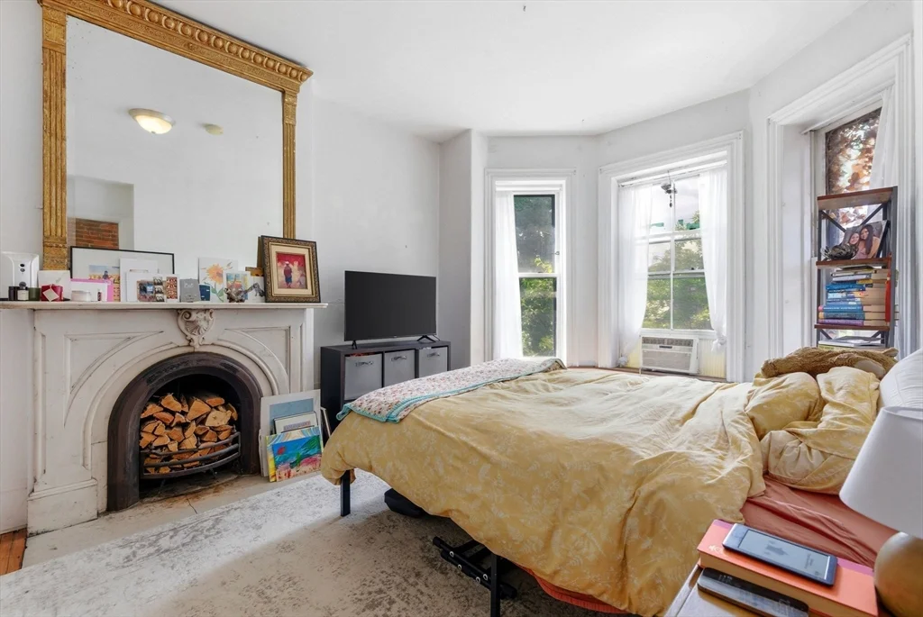 2 bed, 2 bath apartment for rent at 45 Rutland St Unit 3, South End — photo 5 of 16