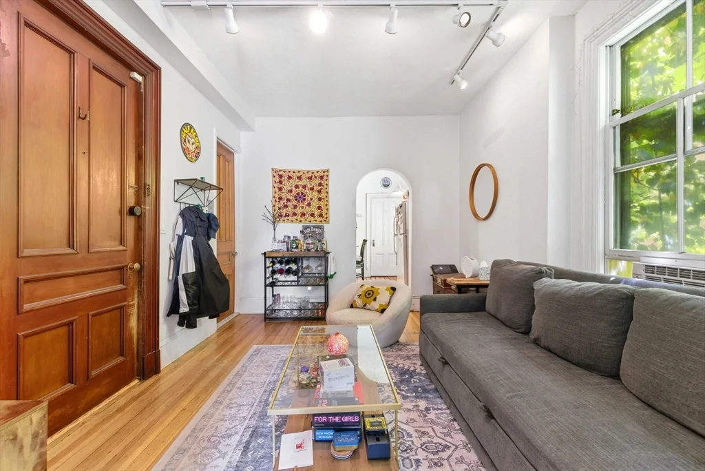 2 bed, 2 bath apartment for rent at 45 Rutland St Unit 3, South End — photo 3 of 16