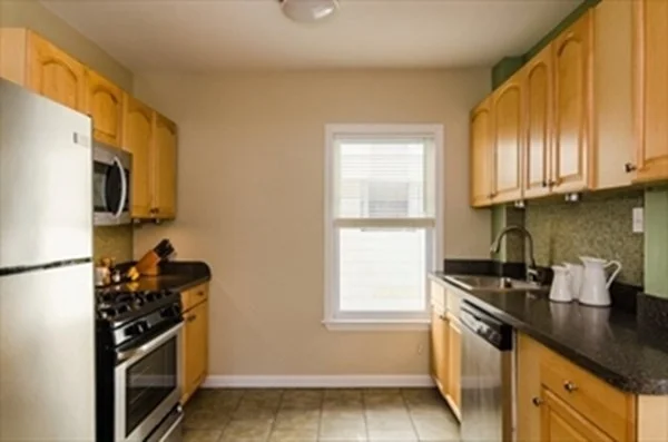 2 bed, 2 bath apartment for rent at 45 School St Unit 2, Union Square — photo 6 of 16