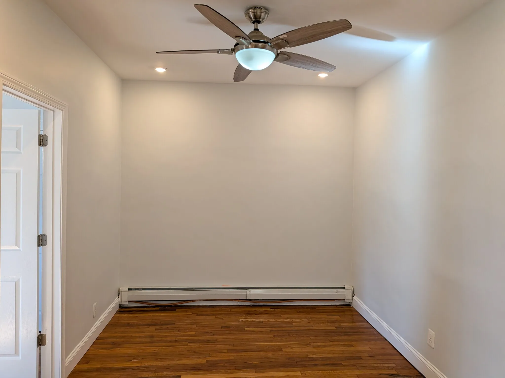 3 bed, 1 bath apartment for rent at 45 School St Unit 3, Jamaica Plain — photo 4 of 12