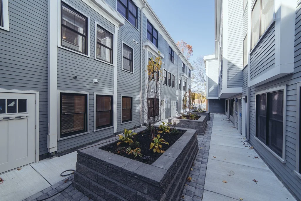 3 bed, 2 bath apartment for rent at 45 Spring St Unit 12, West Roxbury — photo 33 of 40