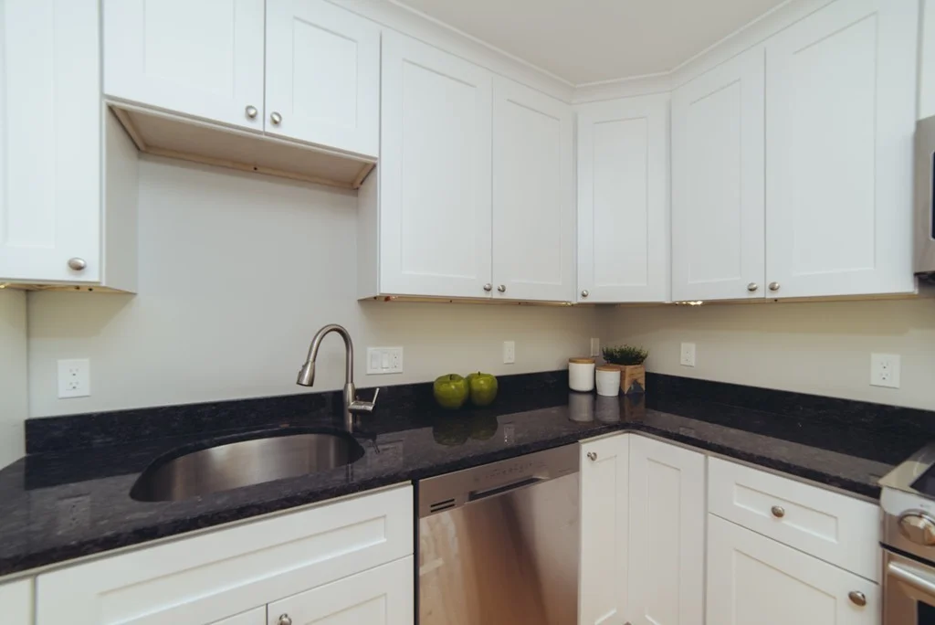 3 bed, 2 bath apartment for rent at 45 Spring St Unit 12, West Roxbury — photo 19 of 40