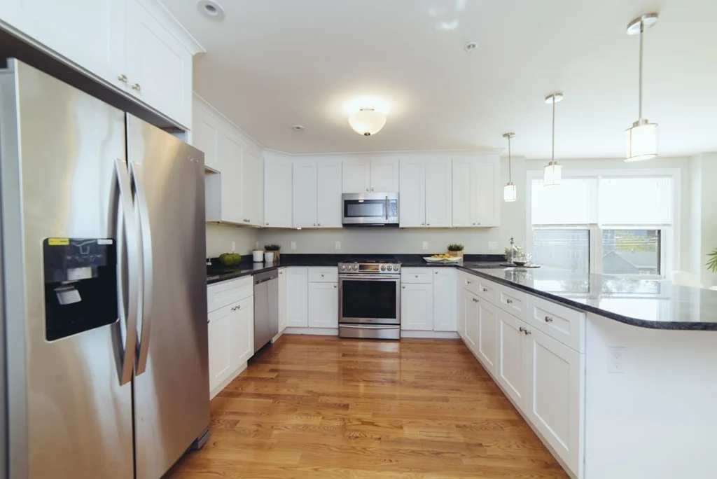 3 bed, 2 bath apartment for rent at 45 Spring St Unit 12, West Roxbury — photo 4 of 40