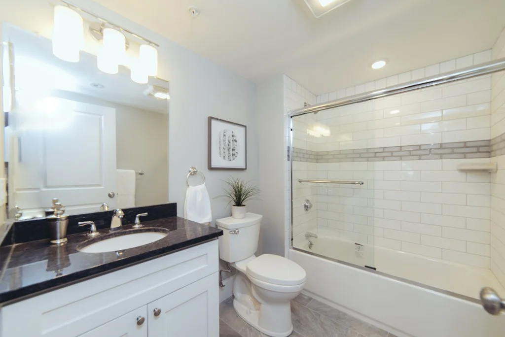 3 bed, 2 bath apartment for rent at 45 Spring St Unit 12, West Roxbury — photo 13 of 40