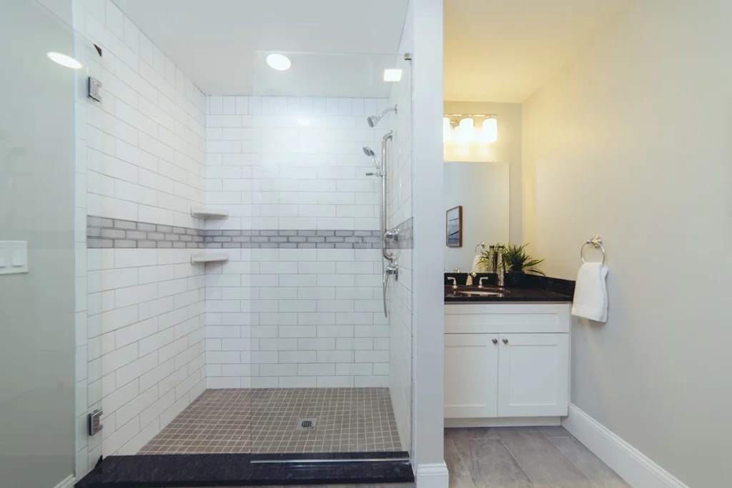 3 bed, 2 bath apartment for rent at 45 Spring St Unit 12, West Roxbury — photo 12 of 40
