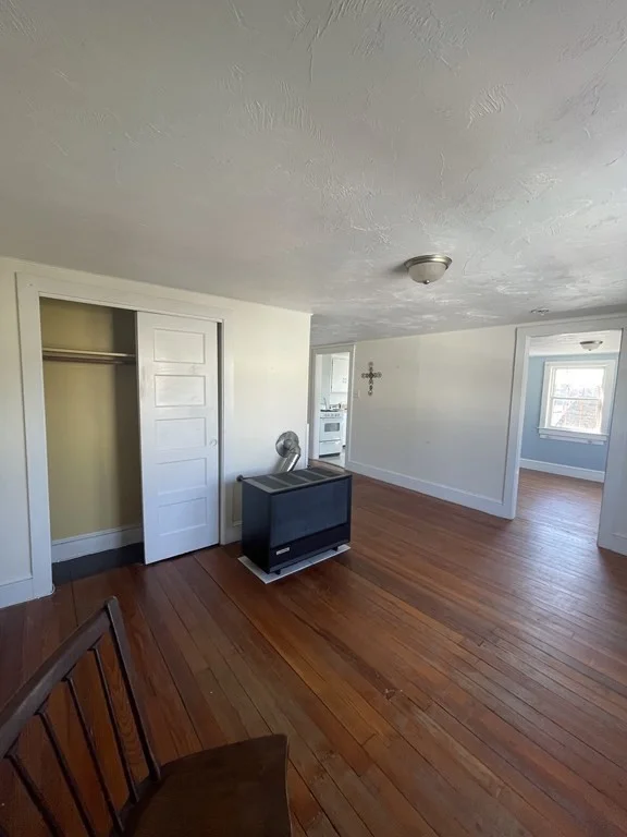 1 bed, 1 bath apartment for rent at 45 Susan St Unit 2W, South Dartmouth — photo 3 of 15
