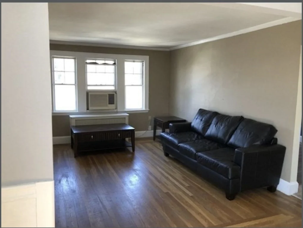 3 bed, 1 bath apartment for rent at 45 Sycamore St Unit 47, Everett — photo 4 of 10