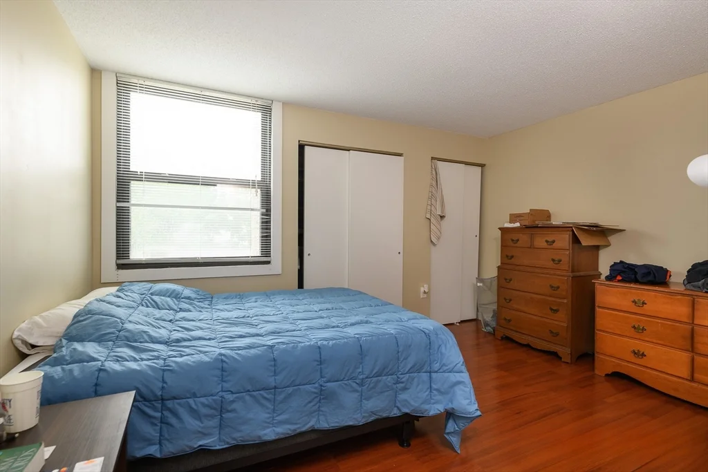 2 bed, 1 bath apartment for rent at 45 Trowbridge St Unit 4C, Harvard Square — photo 6 of 7