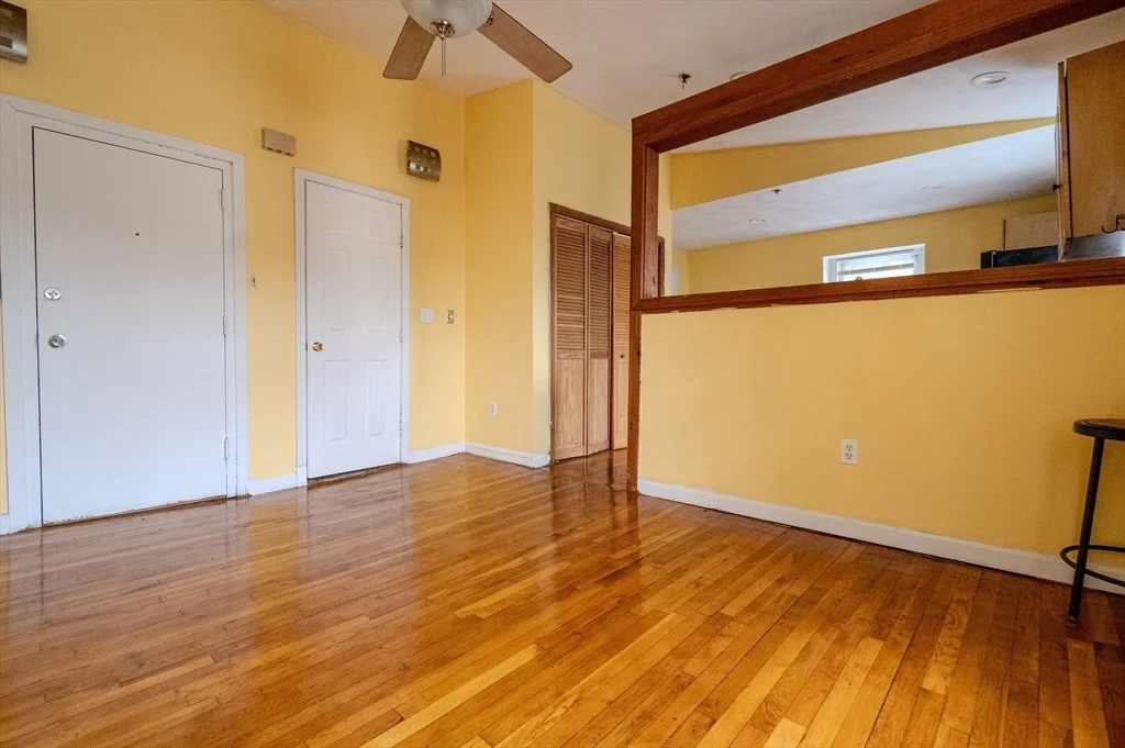 1 bed, 1 bath apartment for rent at 45 Tudor St Unit 9, Lynn — photo 4 of 12