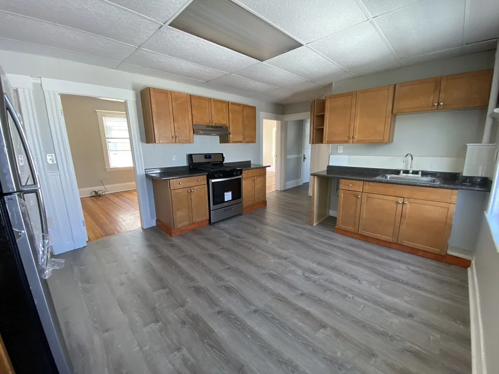 3 bed, 1 bath apartment for rent at 45 Upham St Unit 3, Malden — photo 3 of 13