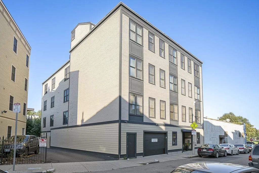 2 bed, 2 bath apartment for rent at 45 Vinton St Unit 9, South Boston