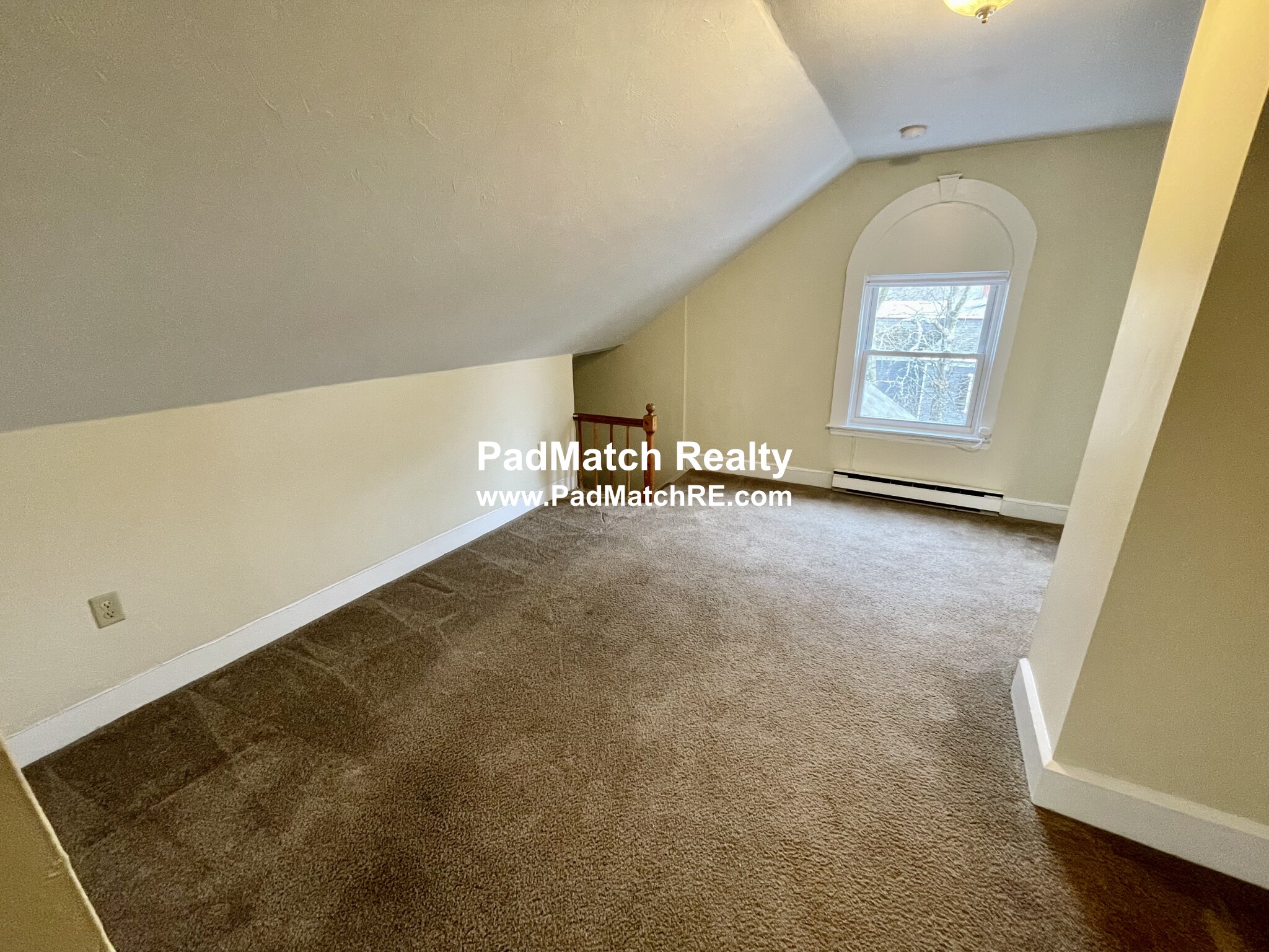 2 bed, 1 bath apartment for rent at 45 Waban Ave Unit 5, Waban — photo 1 of 22