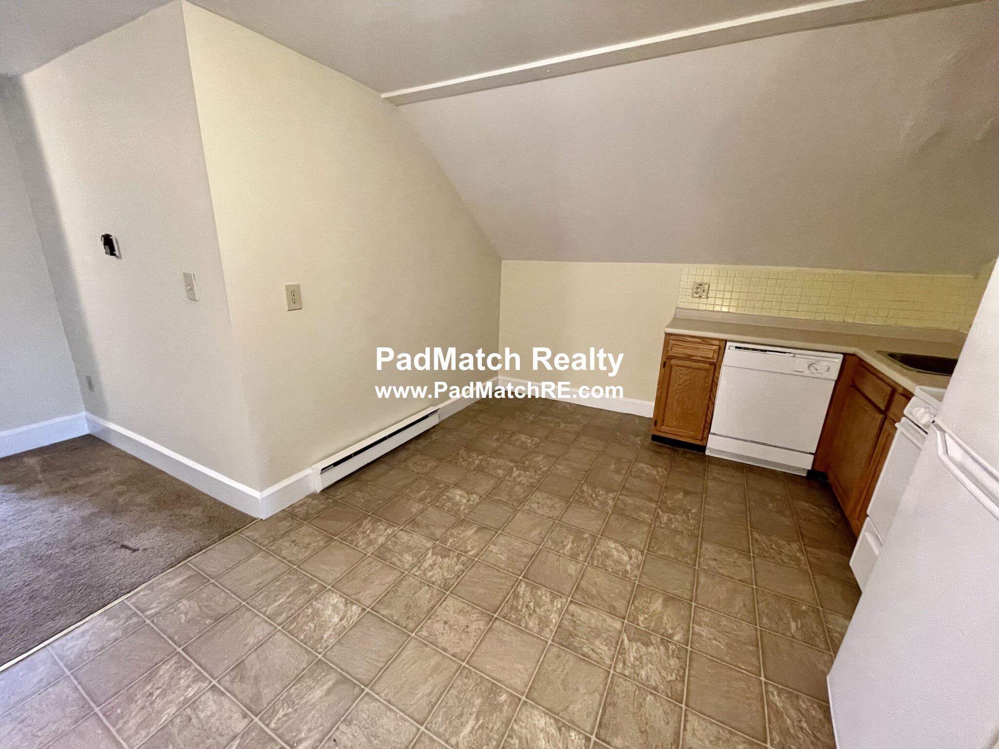 2 bed, 1 bath apartment for rent at 45 Waban Ave Unit 5, Waban — photo 6 of 22