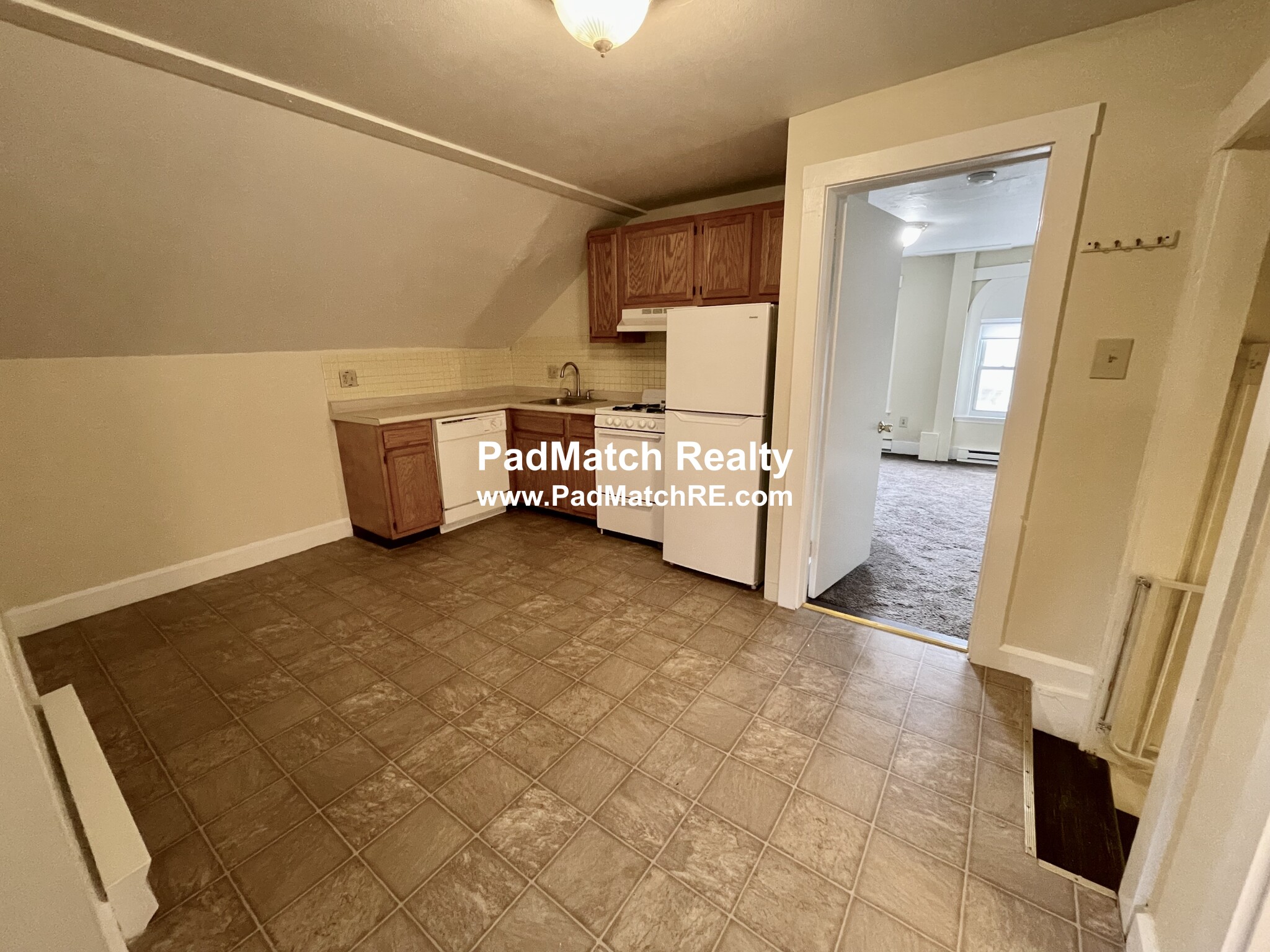 2 bed, 1 bath apartment for rent at 45 Waban Ave Unit 5, Waban — photo 8 of 22