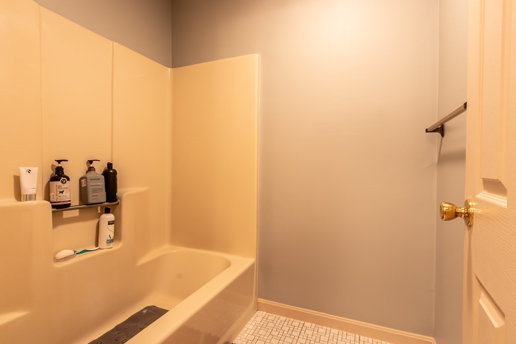 2 bed, 1 bath apartment for rent at 45 Washington St Unit 49, Methuen — photo 10 of 14