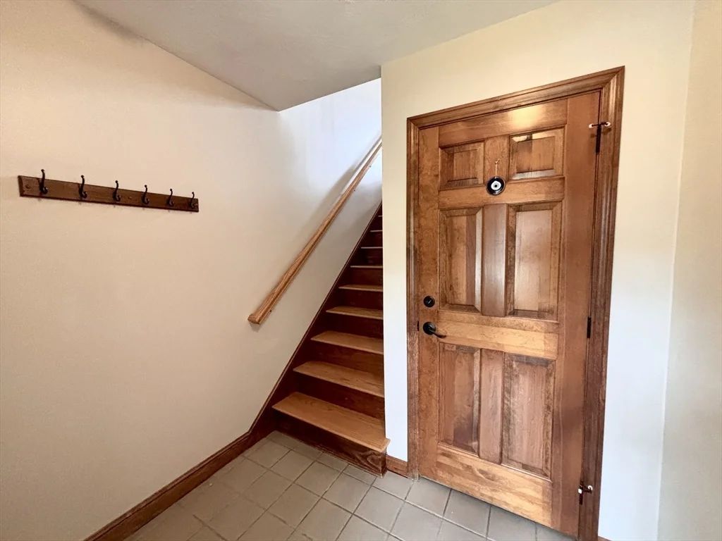 2 bed, 1 bath apartment for rent at 45 Washington St Unit 90, East Methuen — photo 3 of 24