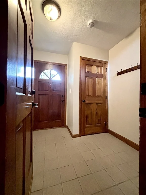 2 bed, 1 bath apartment for rent at 45 Washington St Unit 90, East Methuen — photo 4 of 24