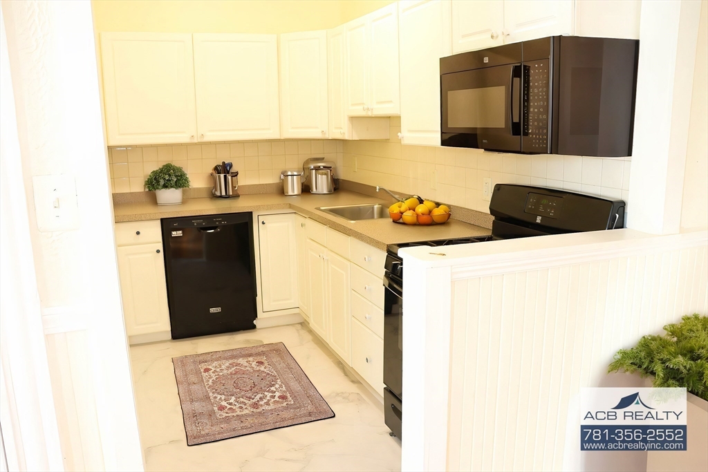 2 bed, 1 bath apartment for rent at 45 Water St Unit 1, Quincy — photo 4 of 21