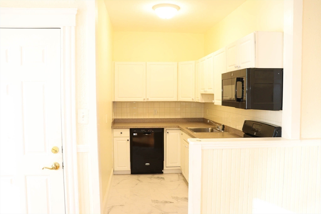 2 bed, 1 bath apartment for rent at 45 Water St Unit 1, Quincy — photo 7 of 21