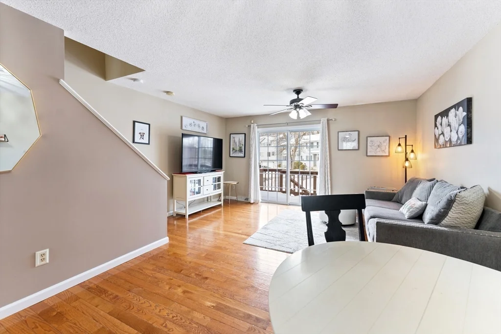 2 bed, 1 bath apartment for rent at 45 Waters Edge Unit 45, Ludlow — photo 6 of 35