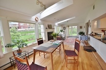 5 bed, 3 bath apartment for rent at 45 Wellesley, Belmont — photo 2 of 28