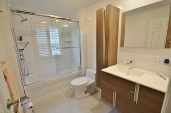 5 bed, 3 bath apartment for rent at 45 Wellesley Rd Unit 0, Belmont — photo 26 of 40