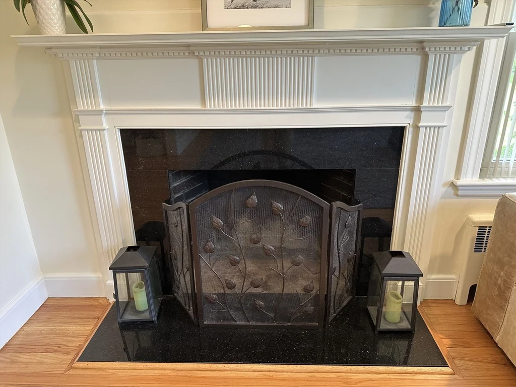 5 bed, 3 bath apartment for rent at 45 Wellesley Rd Unit 0, Belmont — photo 11 of 40
