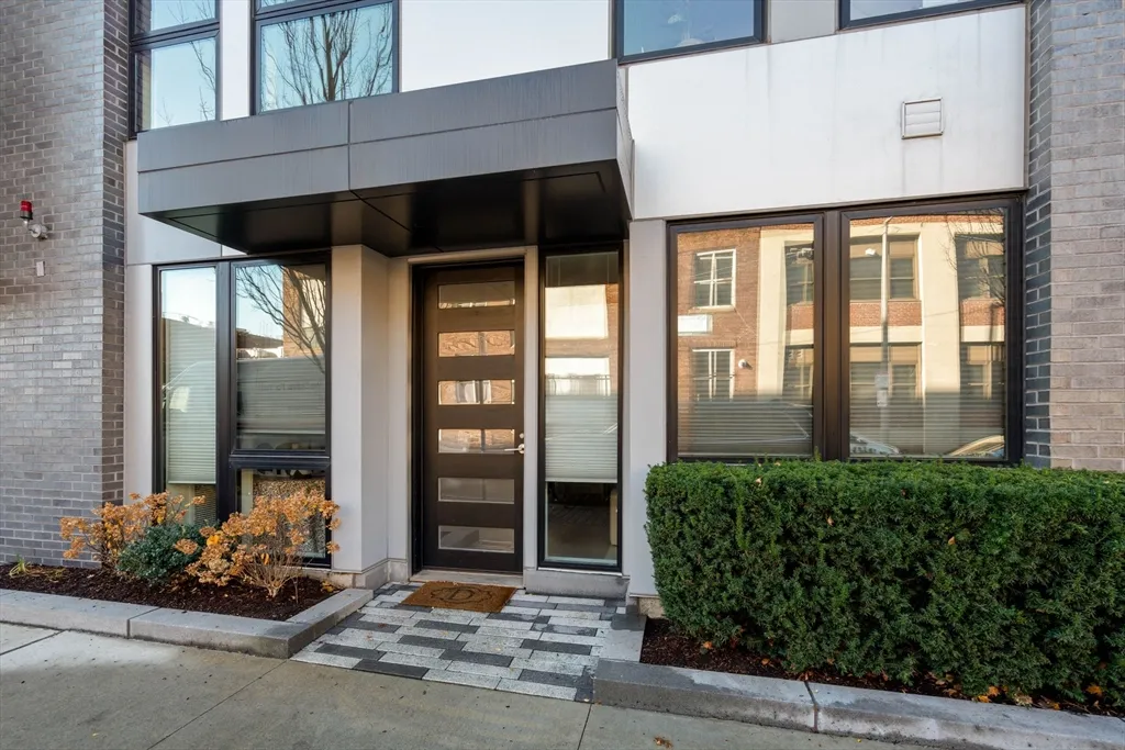 2 bed, 2.5 bath apartment for rent at 45 W 3rd St Unit 205, South Boston — photo 3 of 26