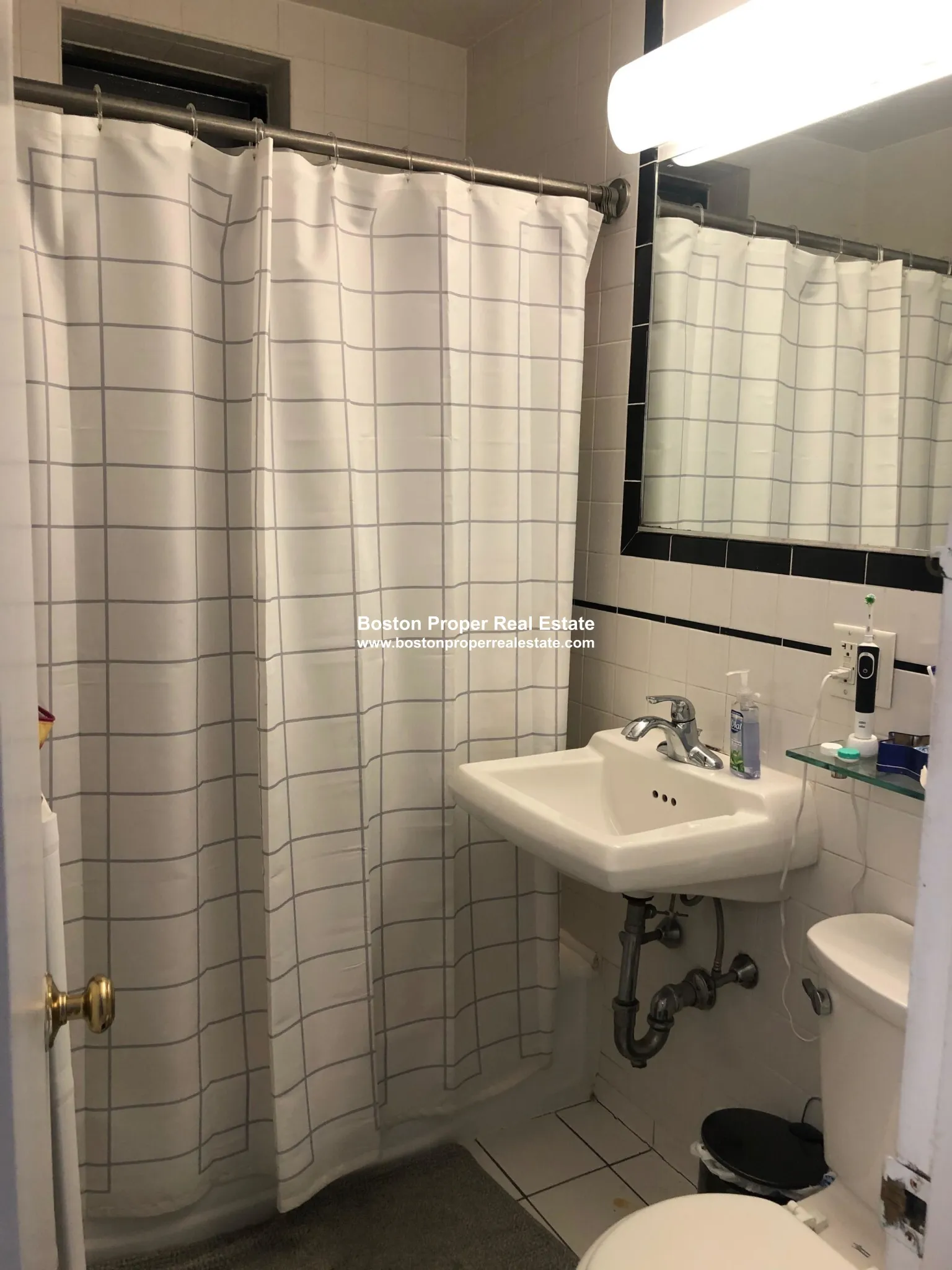 3 bed, 1 bath apartment for rent at 45 Westland Ave Unit 20, Fenway — photo 7 of 19