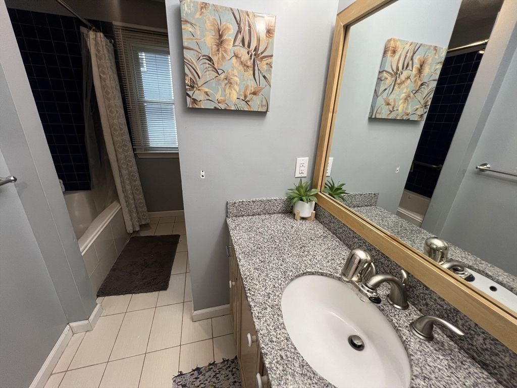 3 bed, 2 bath apartment for rent at 45 Winterberry Way, Bedford — photo 22 of 23