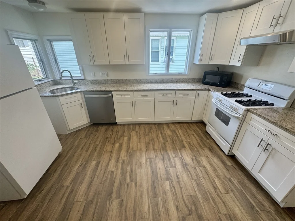 4 bed, 1 bath apartment for rent at 45 Woods Ave Unit 45, Somerville