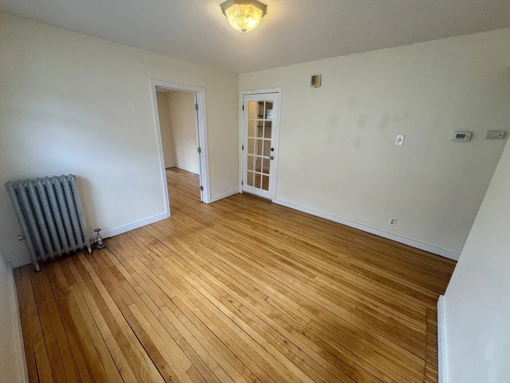 4 bed, 1 bath apartment for rent at 45 Woods Ave Unit 45, Somerville — photo 5 of 16