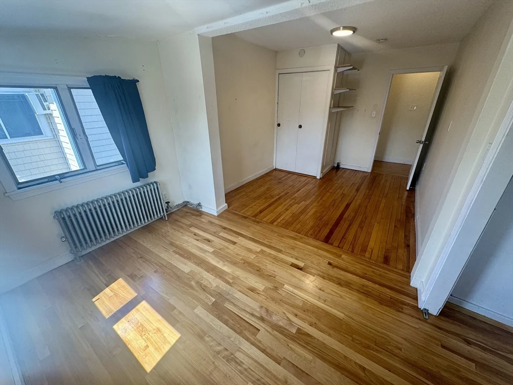 4 bed, 1 bath apartment for rent at 45 Woods Ave Unit 45, Somerville — photo 14 of 16