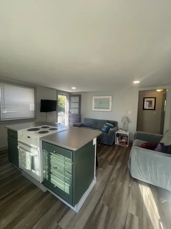 1 bed, 1 bath apartment for rent at 450 Revere Beach Blvd Unit R, Revere — photo 1 of 10