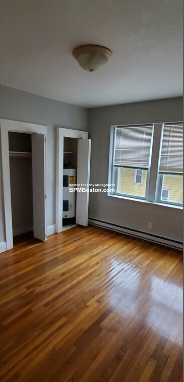 2 bed, 1 bath apartment for rent at 451 Norfolk St Unit 16, Mattapan — photo 5 of 7