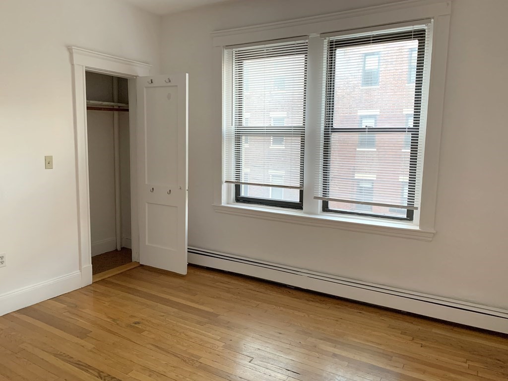 2 bed, 1 bath apartment for rent at 451 Park Dr Unit 3C, Fenway — photo 4 of 10