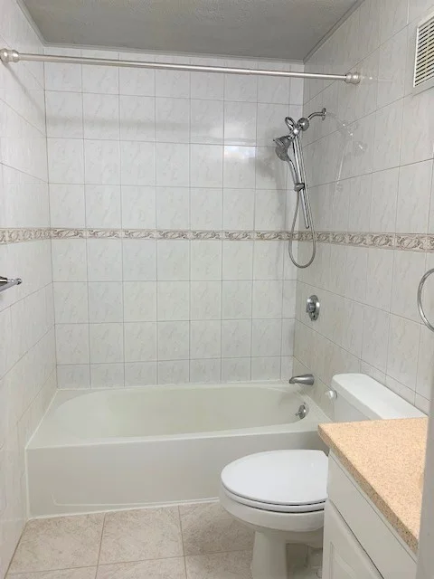 2 bed, 1 bath apartment for rent at 451 School Unit 9-12, Marshfield — photo 10 of 12