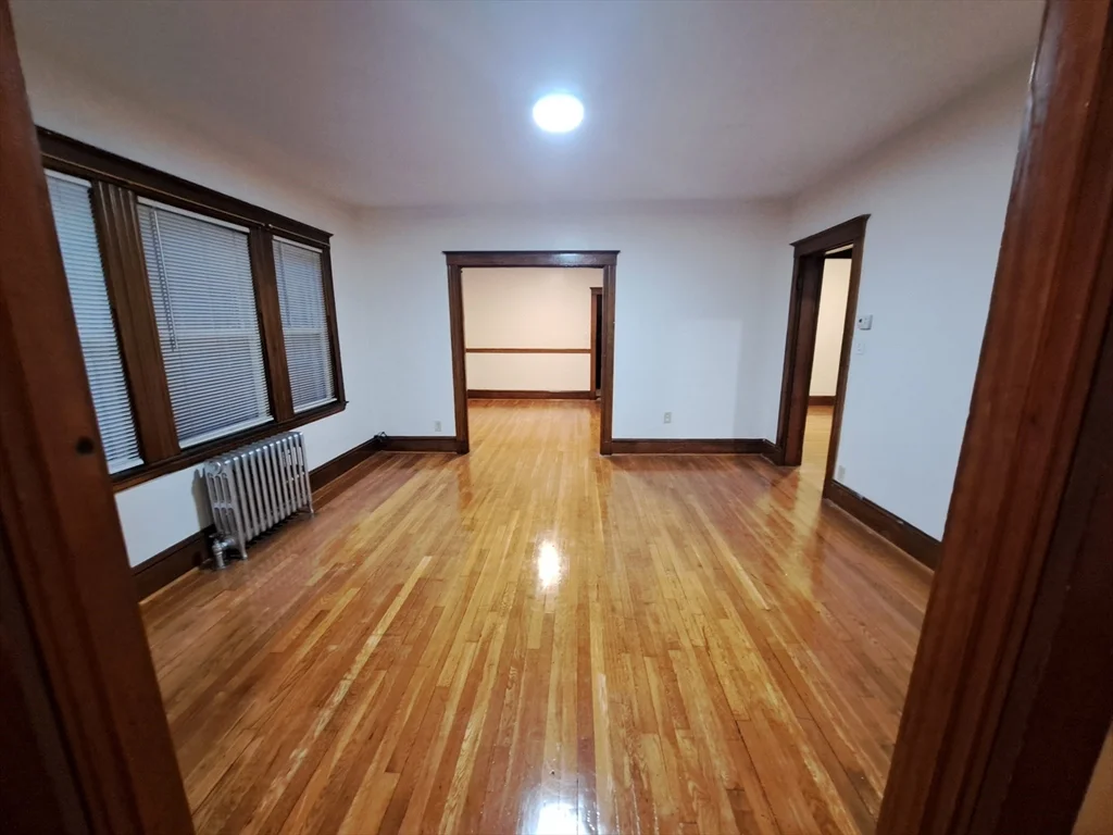 3 bed, 1 bath apartment for rent at 452 Ashmont Unit 2, Dorchester — photo 3 of 14