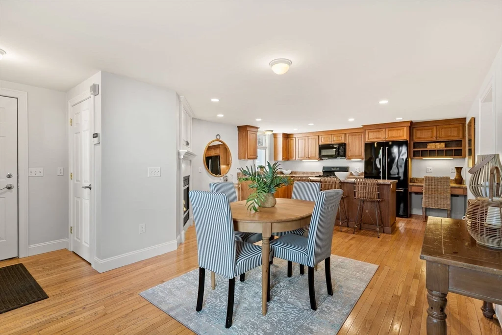 3 bed, 2 bath apartment for rent at 452 Main St Unit B, Amesbury — photo 11 of 31