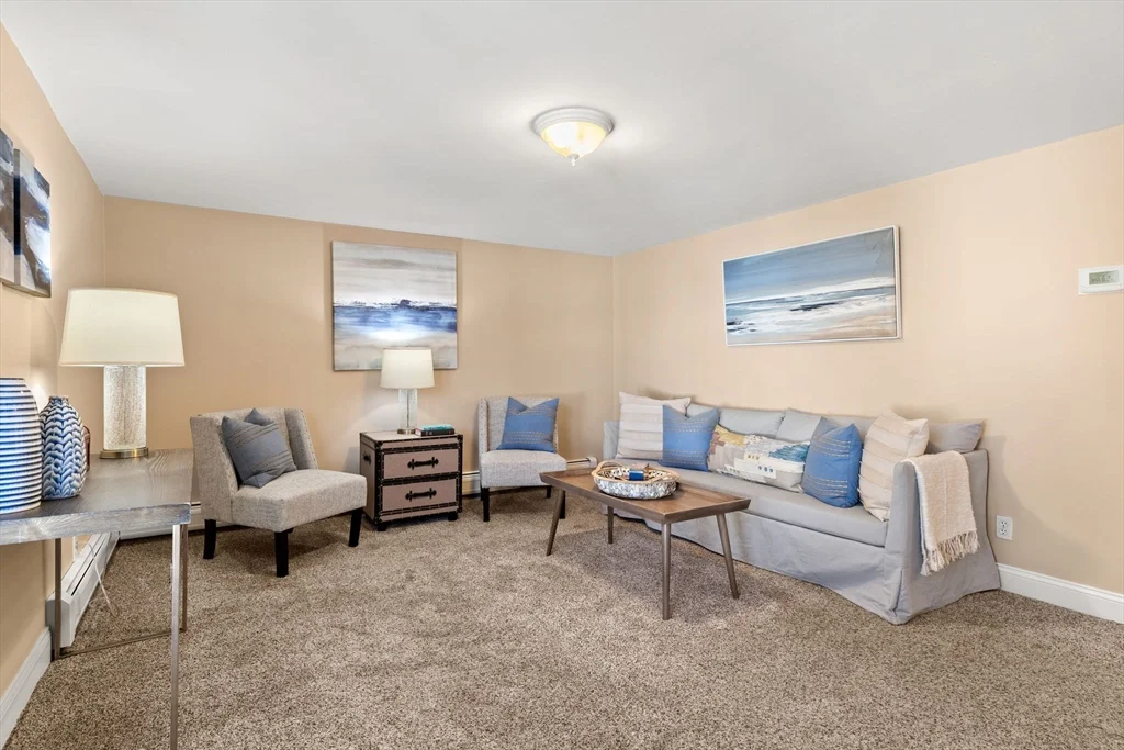 3 bed, 2 bath apartment for rent at 452 Main St Unit B, Amesbury — photo 19 of 31