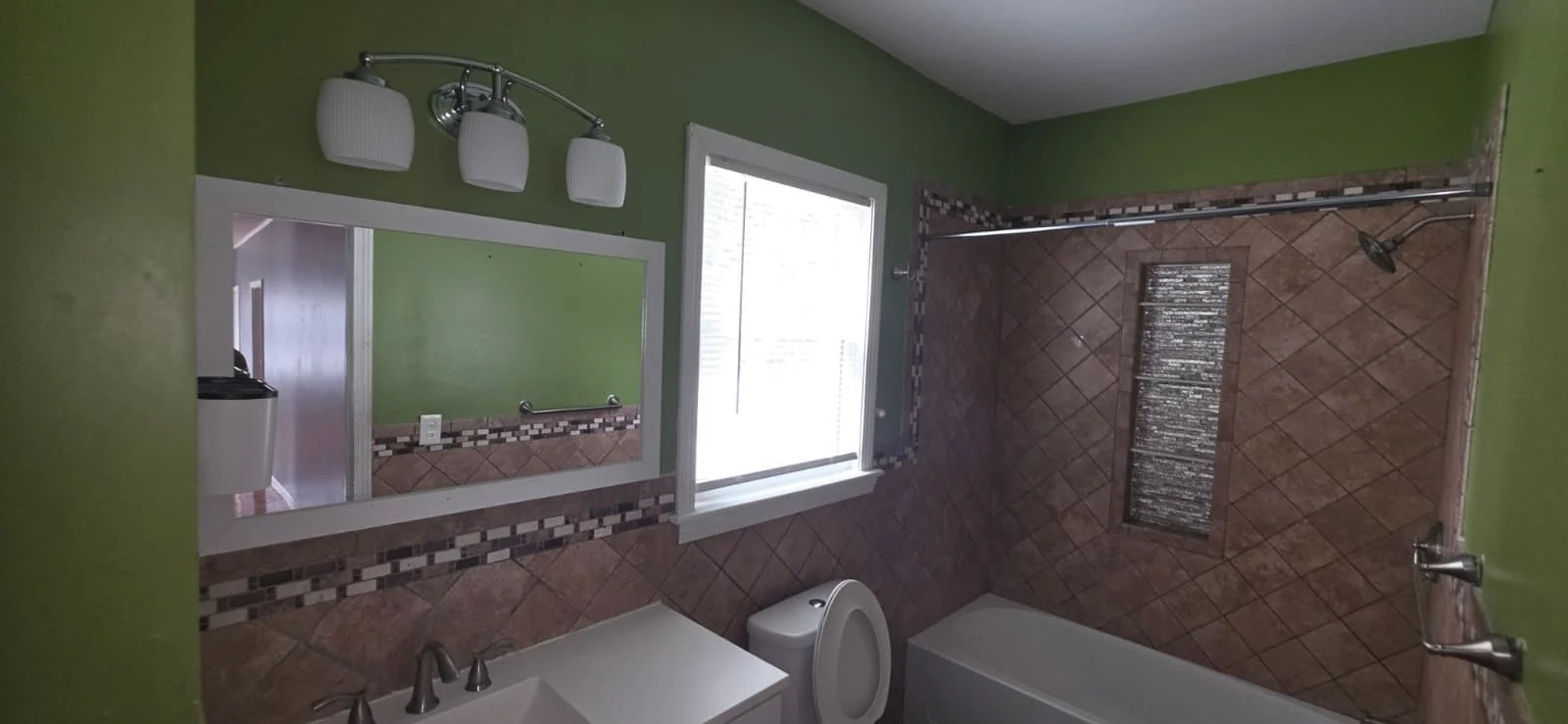 2 bed, 1 bath apartment for rent at 452 N Montello St Unit 1, Brockton — photo 11 of 14