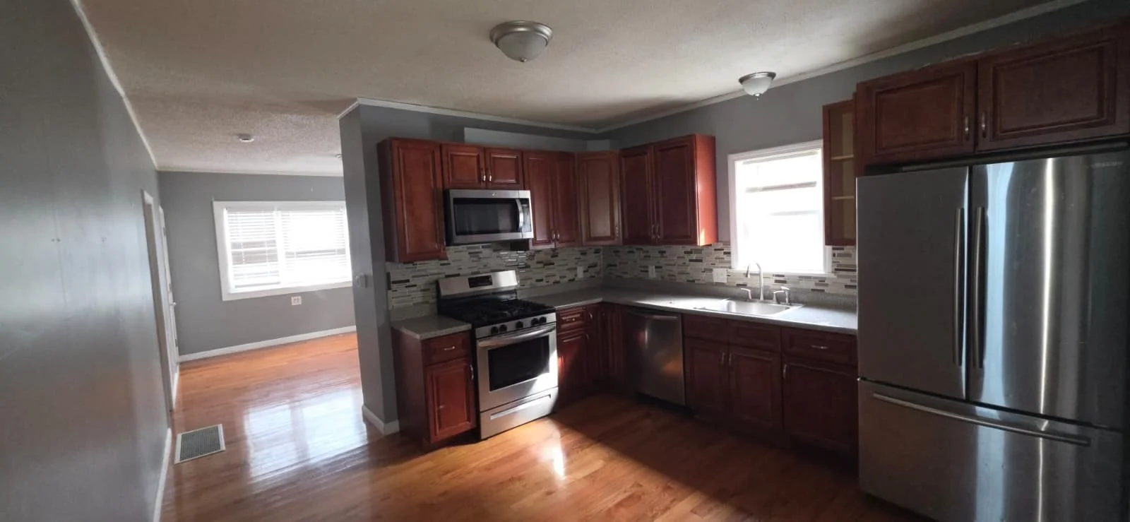 2 bed, 1 bath apartment for rent at 452 N Montello St Unit 1, Brockton — photo 6 of 14