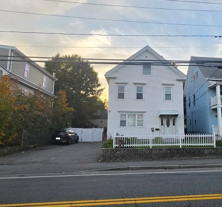 2 bed, 1 bath apartment for rent at 452 N Montello St Unit 1, Brockton — photo 14 of 14