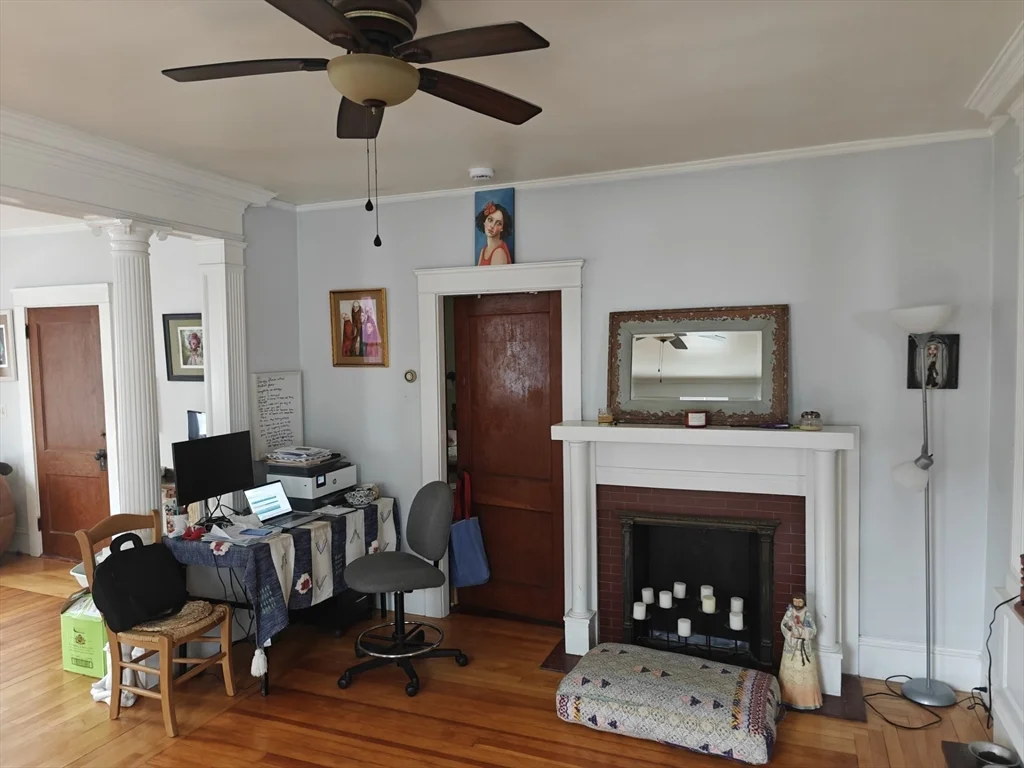3 bed, 1 bath apartment for rent at 452 Osborn St Unit 2, Fall River — photo 9 of 18