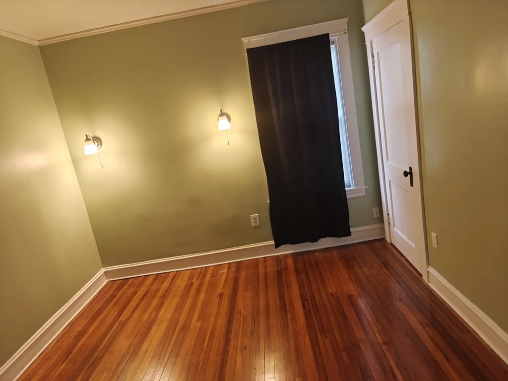 3 bed, 1 bath apartment for rent at 452 Osborn St Unit 3, Fall River — photo 14 of 20