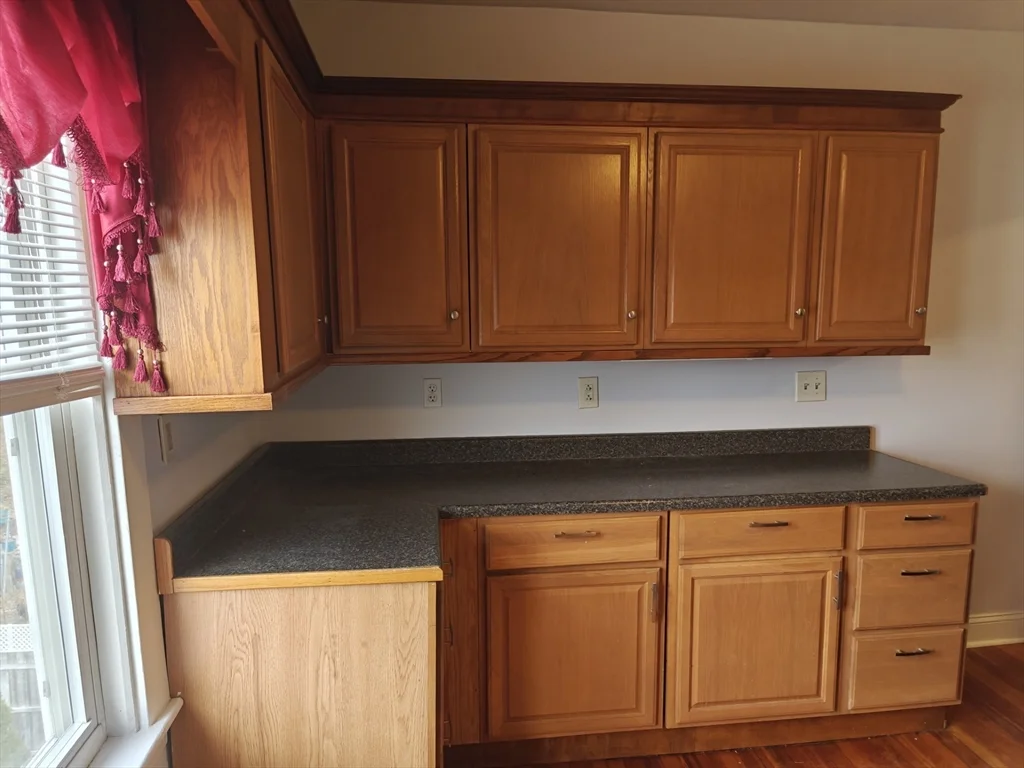 3 bed, 1 bath apartment for rent at 452 Osborn St Unit 3, Fall River — photo 15 of 20