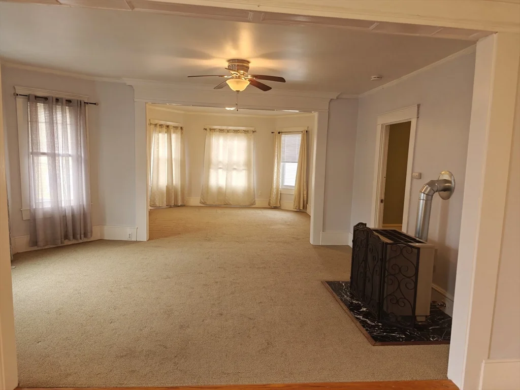 3 bed, 1 bath apartment for rent at 452 Osborn St Unit 3, Fall River — photo 8 of 20