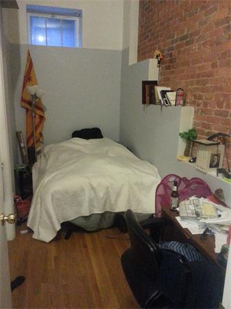 4 bed, 2 bath apartment for rent at 452 Park Dr Unit 1, Fenway — photo 5 of 9